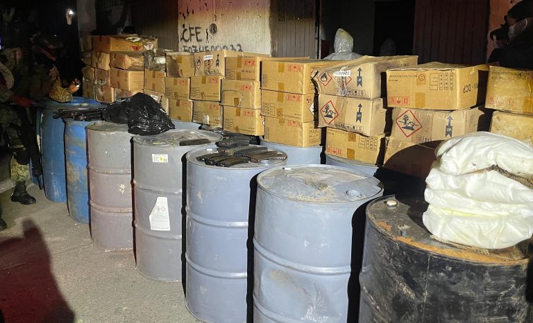 Aseguran en Morelia bodega con narcóticos y químicos