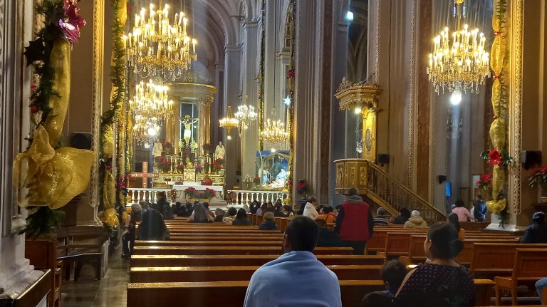 Catedral de Morelia, recinto para agradecer lo realizado en el año