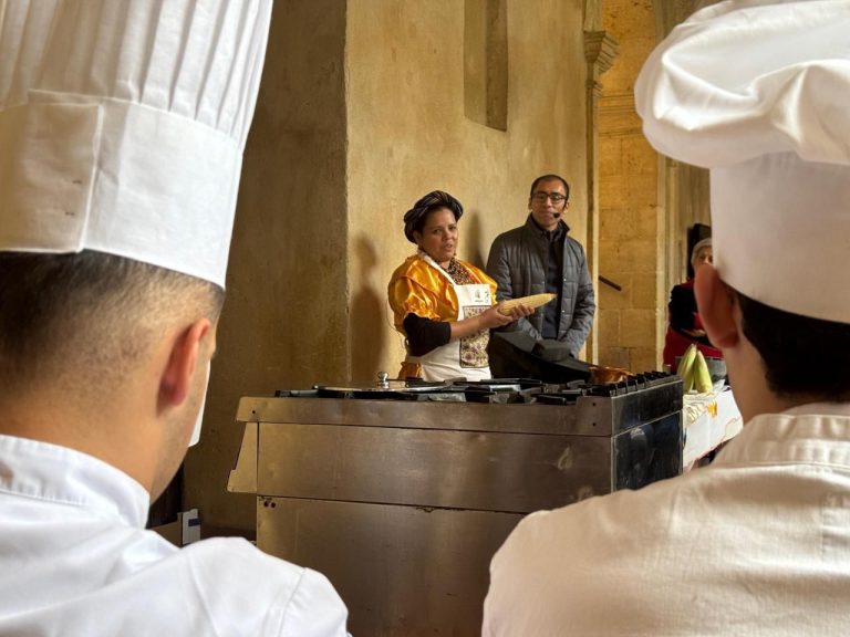 Reconocen Unesco e Italia labor de cocineras tradicionales de Michoacán