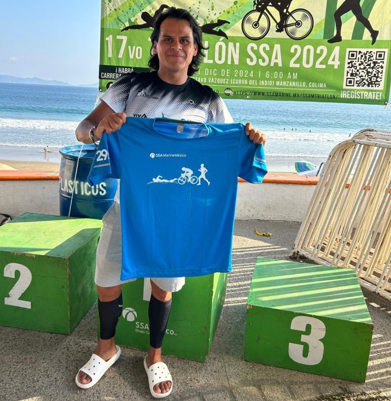 Obtiene el moreliano Abraham Hernández primer lugar en el Triatlón Manzanillo