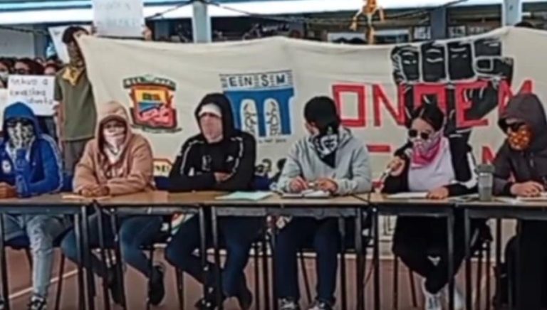 Rechazan normalistas convocatoria USICAMM 2025 recién lanzada