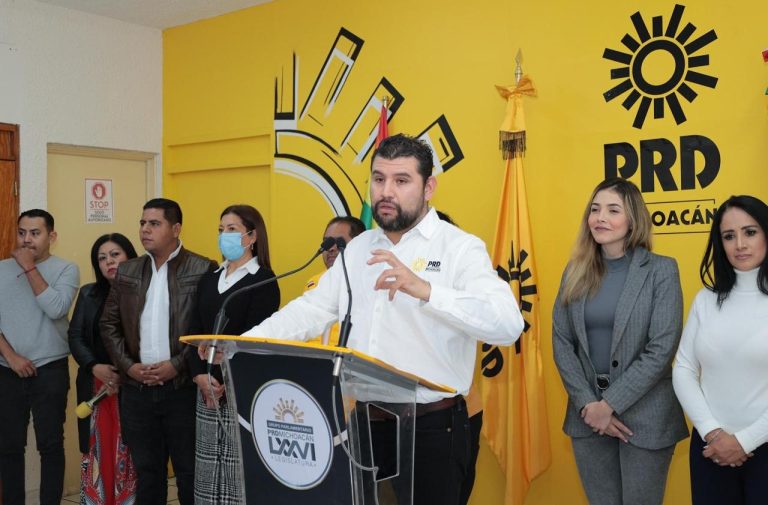 Pide Octavio Ocampo madurez tras triunfo del PRD en Irimbo