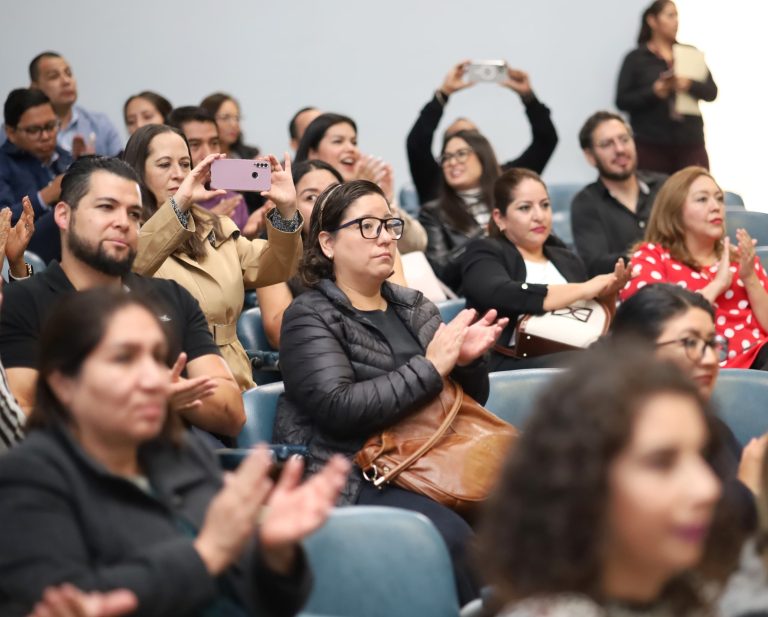 Reconocen labor de los químicos a favor de la salud de michoacanos