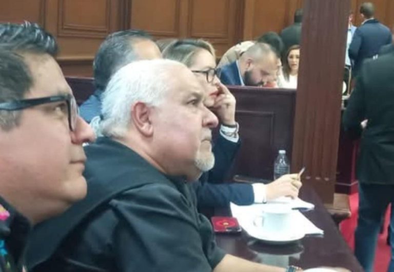 Reclama SUEUM les pague el aguinaldo