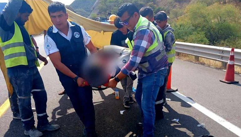 Durante intento de robo, motociclista es baleado en la autopista Siglo XXI