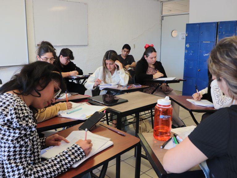 El lunes inician pagos de las becas clave para la permanencia escolar