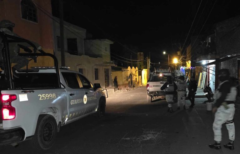 Hombre muere tras ser atacado con arma blanca durante una riña de ebrios en Jacona