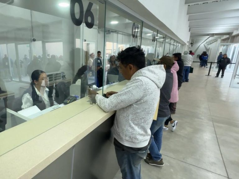 Gran afluencia en el primer día de pago de predial en Morelia