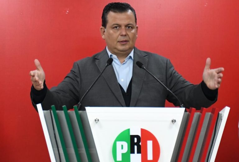 “Una burla, la tarjeta de 2 mil pesos para paisanos”: Guillermo Valencia