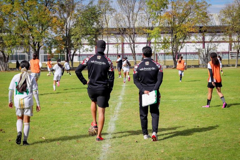 Definen preselección michoacana de fútbol femenil rumbo a Nacionales Conade 2025