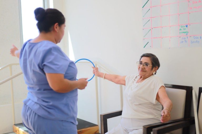 DIF promueve el bienestar integral en la Estancia Diurna de Adultos Mayores