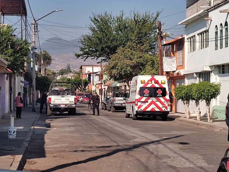 Adulto mayor muere tras sufrir caída en domicilio de la colonia Prados Verdes, en Morelia