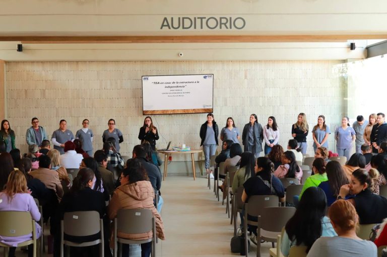 DIF fortalece la inclusión con conferencias y talleres en el 1er Aniversario de Autismo Morelia