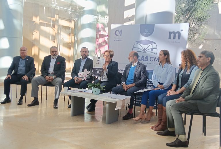 Abre Colegio de Morelia su convocatoria 2025 de becas para trámites de titulación»