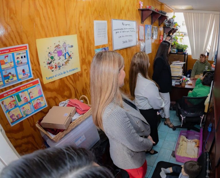 Recorre directora del DIF Michoacán diferentes áreas del organismo estatal