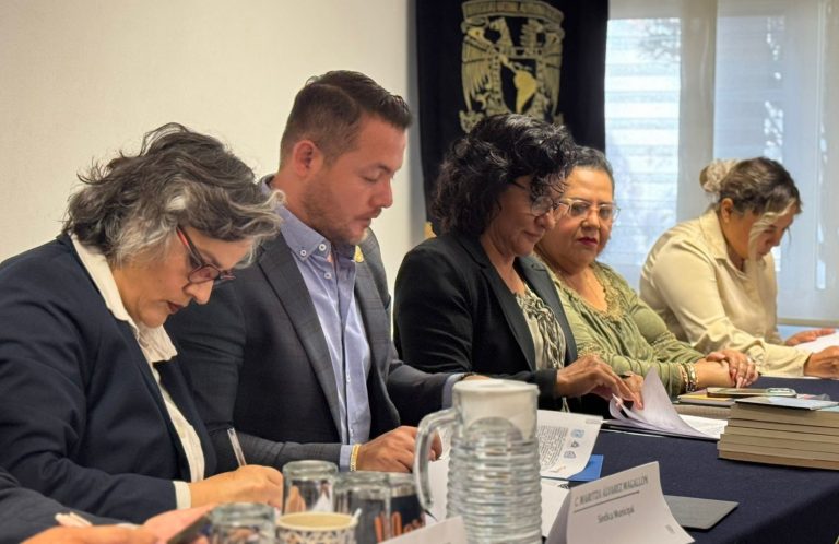 Firma de Convenio de colaboración entre la UAER UNAM y el Ayuntamiento de Jiquilpan