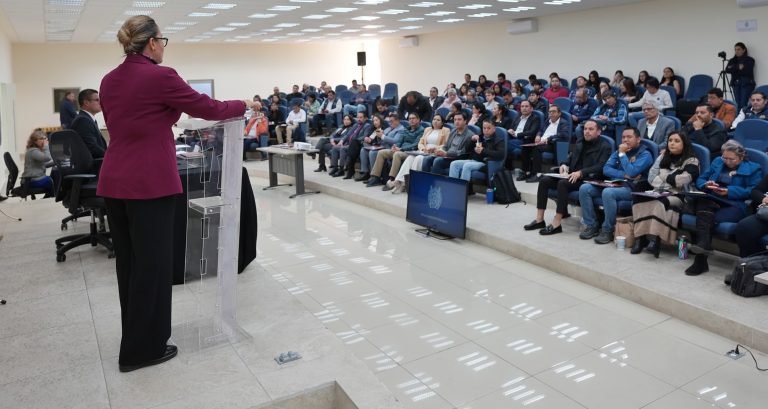 Entrega rectora segundo informe de actividades al Consejo Universitario