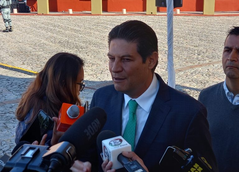 Llama alcalde Alfonso Martínez a consumir lo que se produce en México