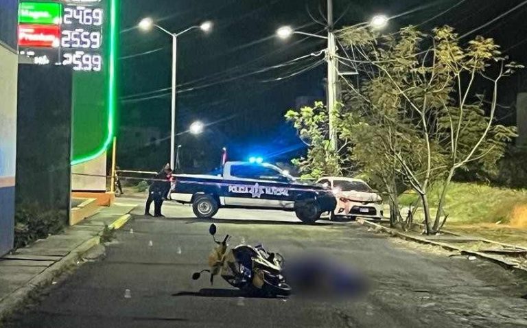 Acribillan a pareja de motociclistas, en Zamora