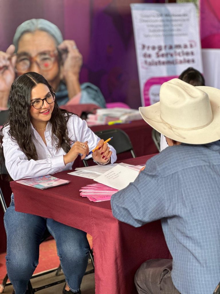 DIF Michoacán lleva atenciones a grupos prioritarios de Uruapan