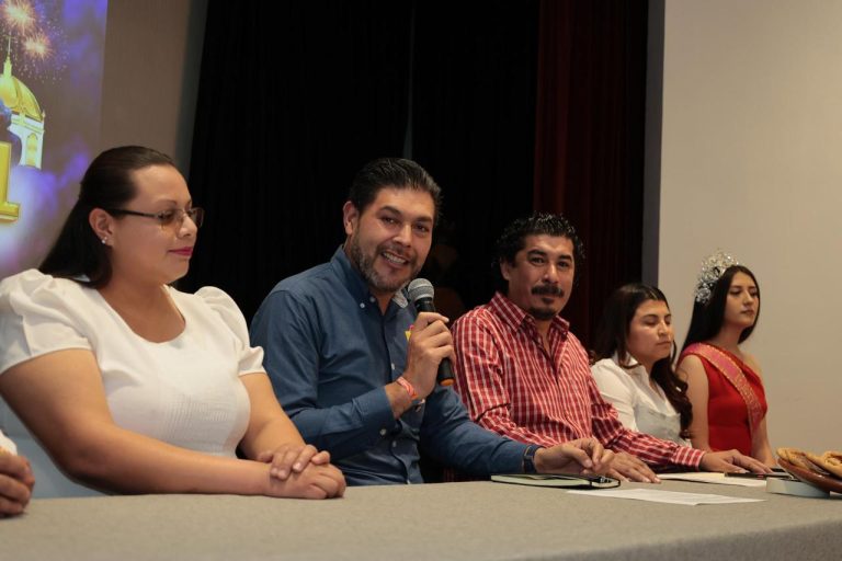 Invitan a fiestas patronales de Santa Ana Maya