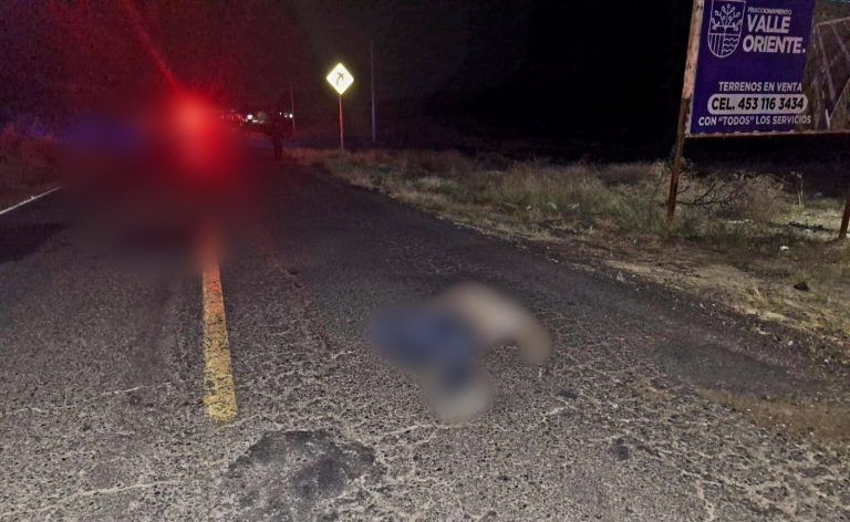 Criminales tiran un cadáver baleado en la carretera Apatzingán – Buenavista 