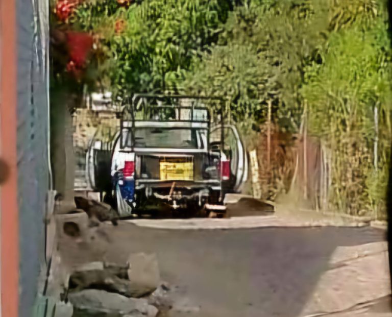 Se enfrentan policías y pistoleros en Parácuaro; hay 5 oficiales heridos