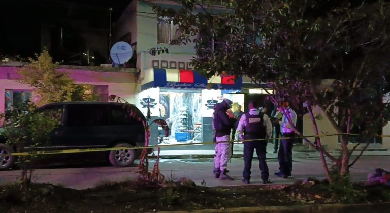 Balean a hombre en barbería de la colonia Solidaridad, en Morelia