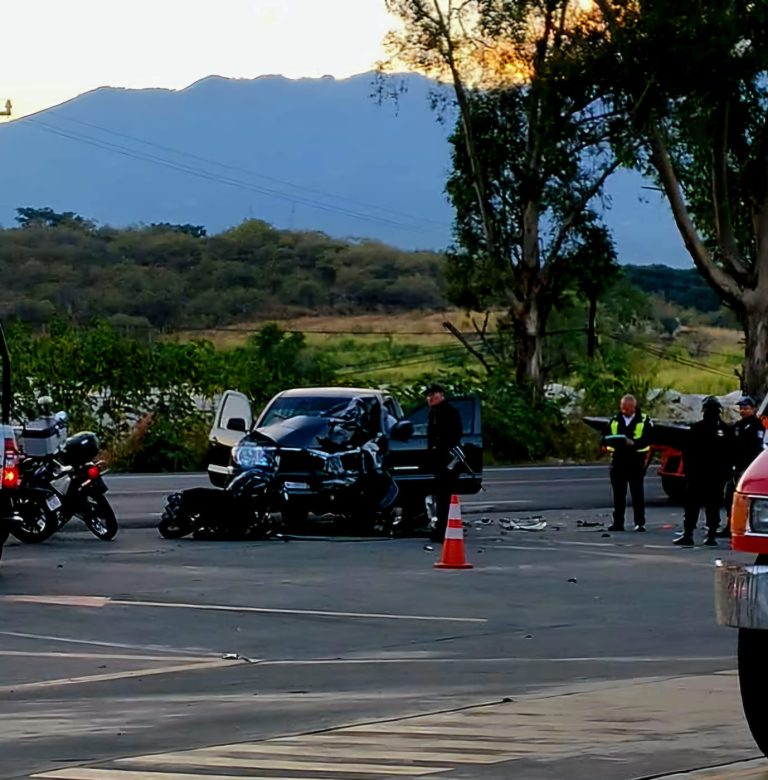 Adolescente muere en accidente de motocicleta; su prima resultó lesionada