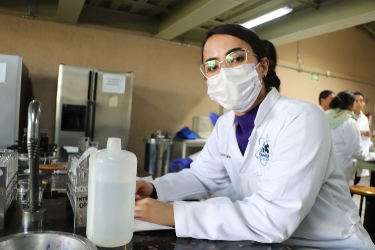 Universidad Tecnológica participa en la Semana de Talento Docente