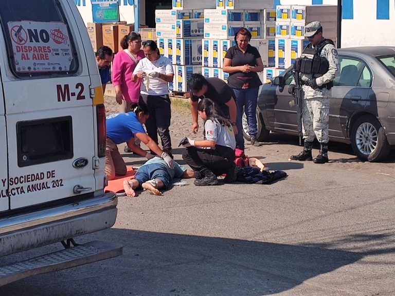 Atropella a adulta mayor y se da a la fuga, en Apatzingán