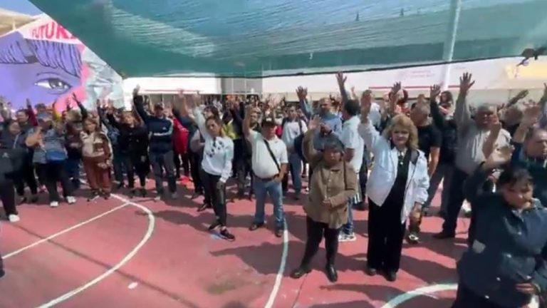 Logra D-III-6 mantener sucesión en plazas: levantan paro de brazos caídos