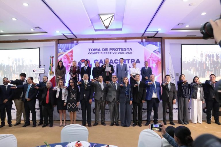 Empresarios urgen cooperación para consolidar la industrialización de Michoacán