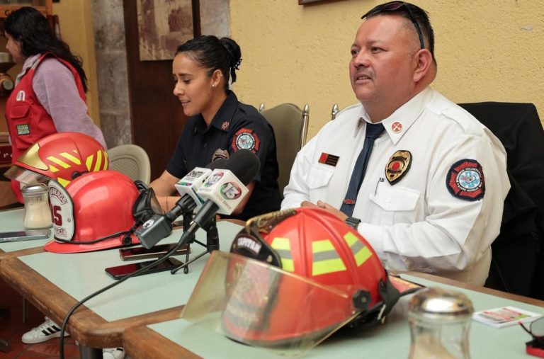 Anuncian convocatoria para curso de formación para bomberos