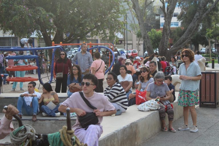 Disfrutan morelianos del arte y del talento local en el Corredor Cultural del Boule