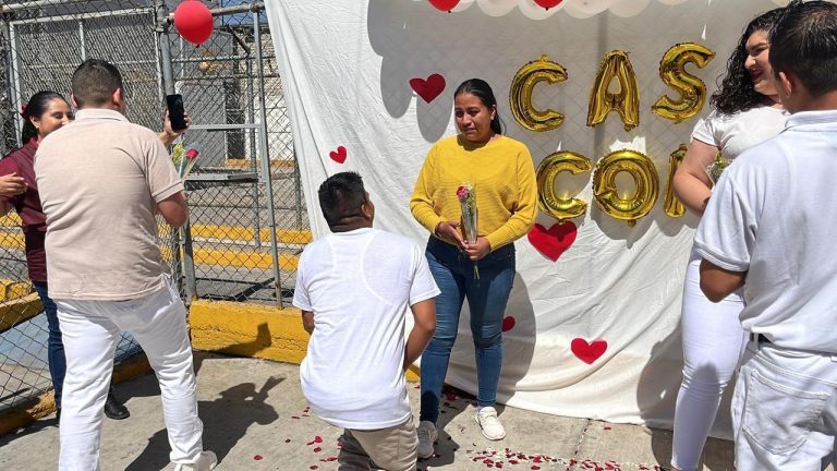 Personas privadas de la libertad festejan Día del Amor y la Amistad con pedidas de mano