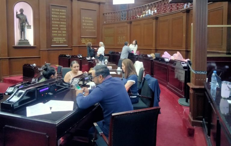 Congreso michoacano sin avances, otra vez receso por falta de acuerdos en el TAAM