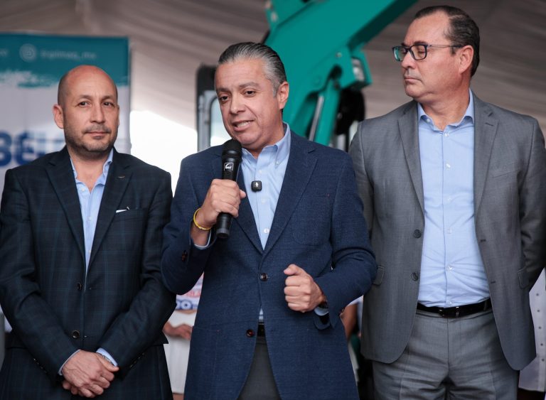 Invertidos más de 21 mil mdp en obras en Michoacán: Navarro García