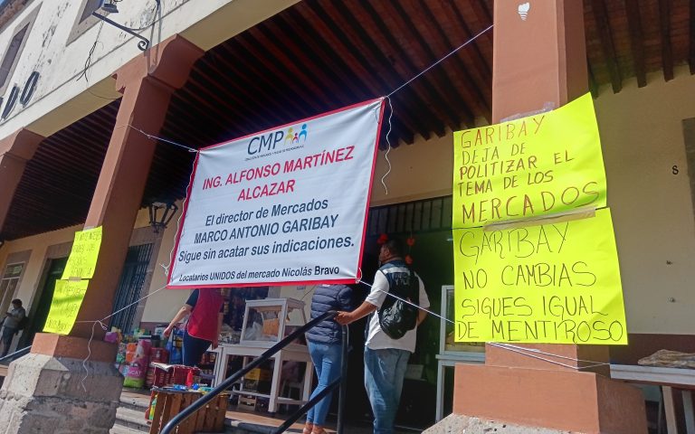 Denuncian comerciantes del mercado Nicolás Bravo la falta de mantenimiento