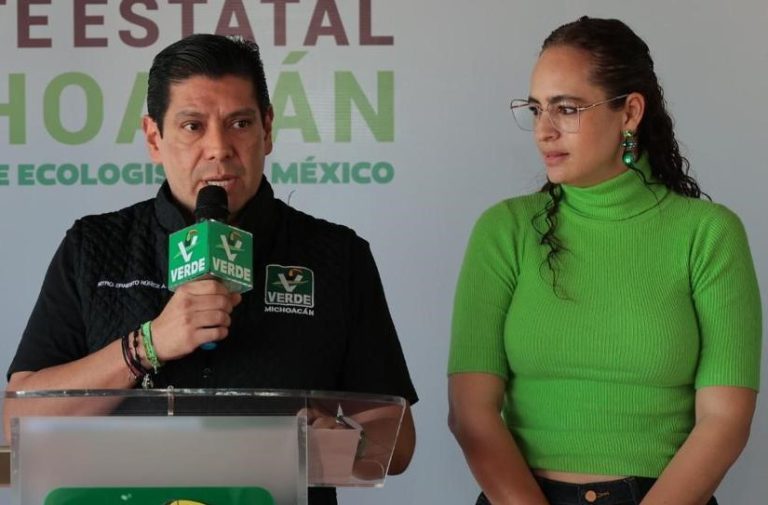 Defiende Ernesto Núñez designación de esposa de exdirigente de Morena en el TAAM