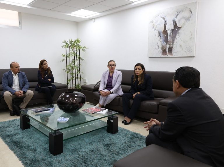 Se reúnen rectoras de la Benemérita Universidad Autónoma de Puebla y UMSNH