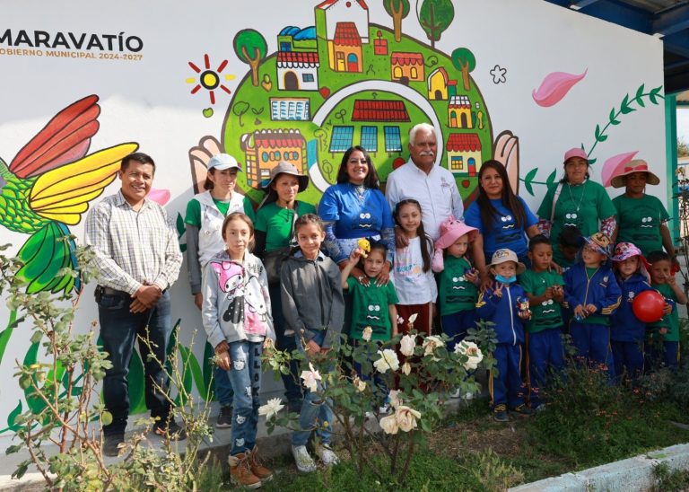 Con huertos escolares, impulsan bienestar de familias en zonas rurales