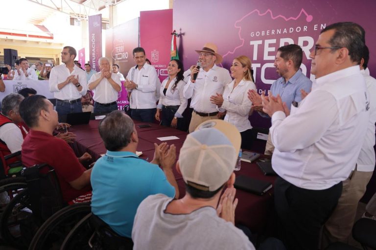 En Apatzingán destacan propuestas de obra educativa y del agua en audiencia pública