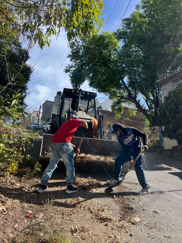 Gobierno de Morelia realiza jornada de limpieza en Las Torrecillas