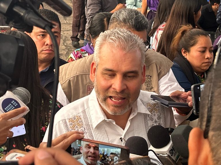 Acusa Bedolla de corruptos a jueces tras liberación de líder delincuencial