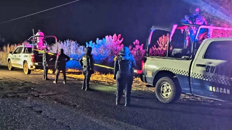 Hallan a sujeto asesinado en predio cercano a la carretera Morelia-Teremendo de Los Reyes