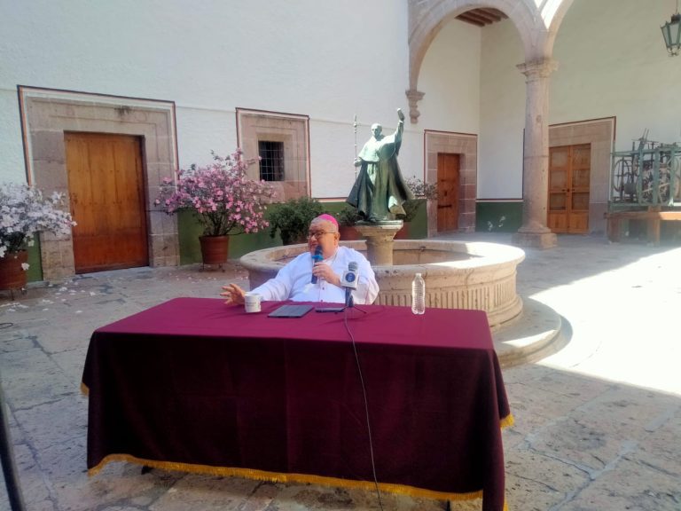Carlos Garfias: “No he recibido notificación alguna sobre investigación por camionetas”