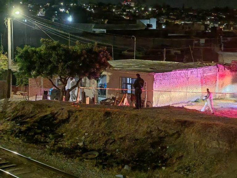 Asesinan a hombre en domicilio cerca de las vías férreas de Morelia