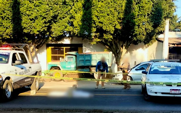 Adulto mayor acribillado a balazos es hallado en el tramo carretero San José-Huajúmbaro