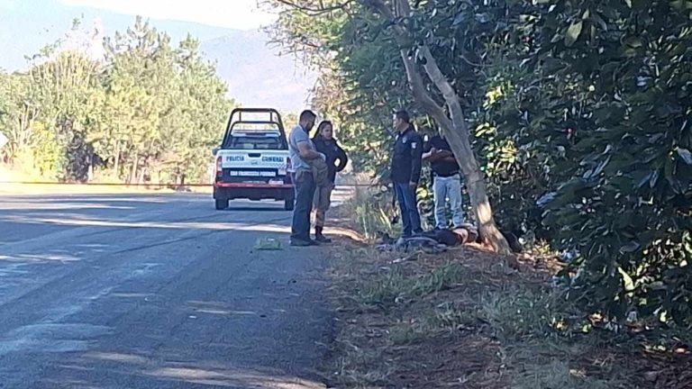 Adolescente muere tras derrapar su motocicleta en la carretera Uruapan – Peribán